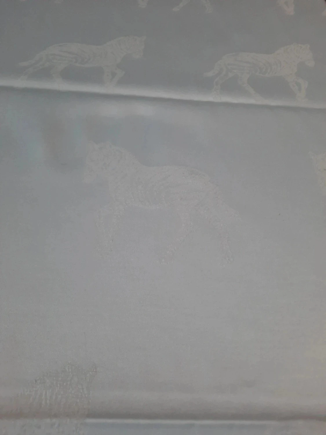 🥀Grande nappe de qualité, en coton damassé, motif zébre – photo 3